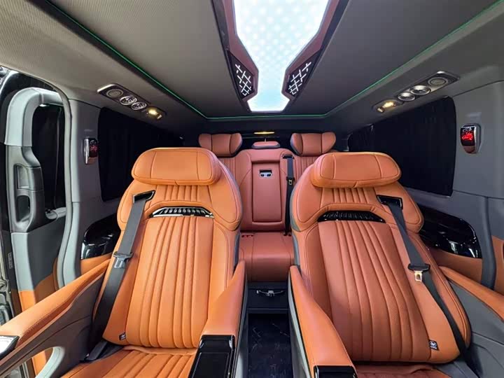 Фото 12 - Mercedes-Benz Vito