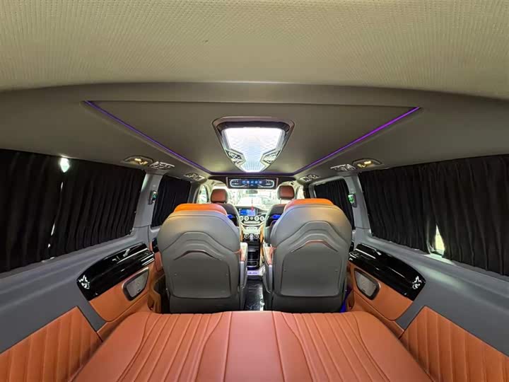 Фото 13 - Mercedes-Benz Vito