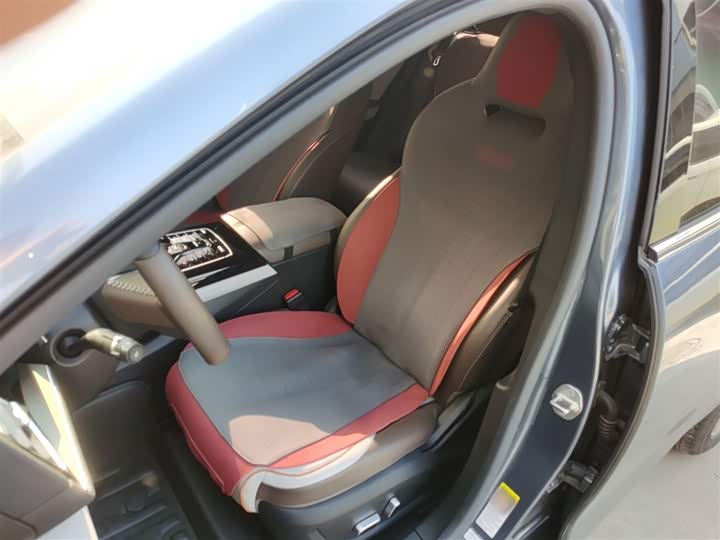 Фото 15 - BYD Qin Plus