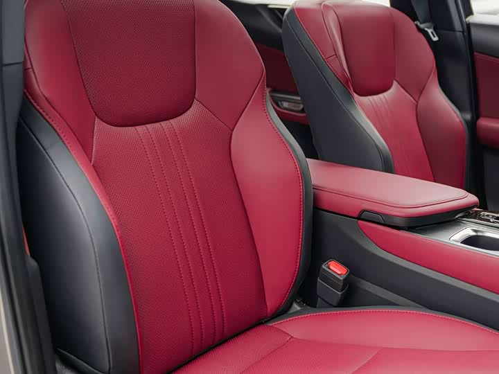 Фото 12 - Lexus NX