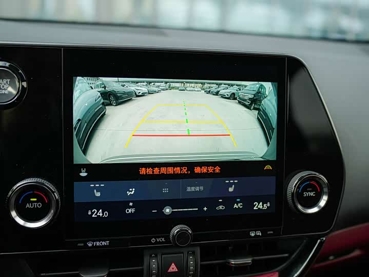 Фото 21 - Lexus NX