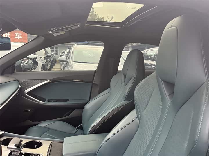 Фото 11 - MG Motor 7