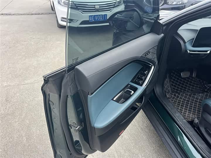 Фото 25 - MG Motor 7