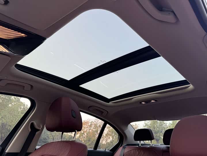 Фото 14 - BMW 3 Series