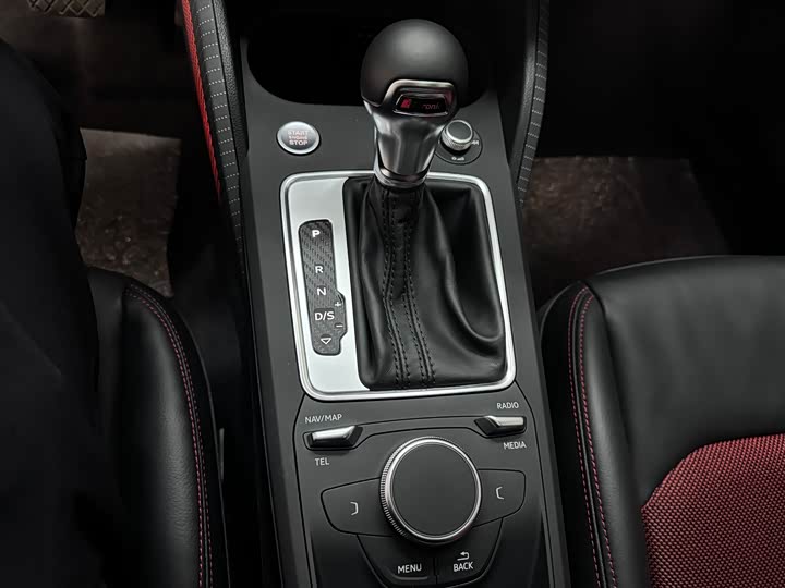 Фото 10 - Audi Q2L