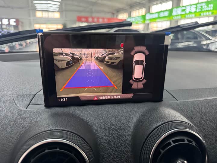 Фото 11 - Audi Q2L