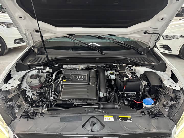 Фото 22 - Audi Q2L