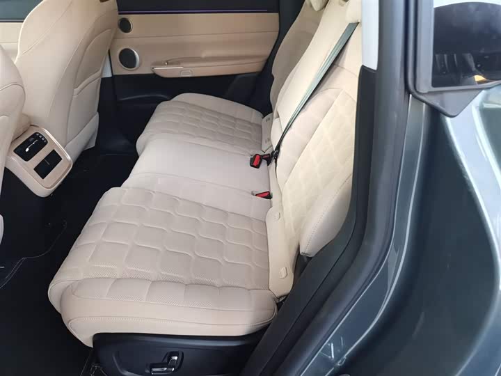 Фото 17 - Exeed Sterra ET