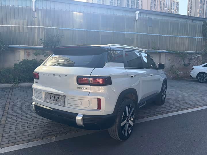 Фото 7 - Geely Icon