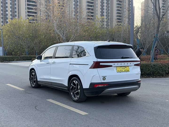 Фото 6 - Hyundai Custo