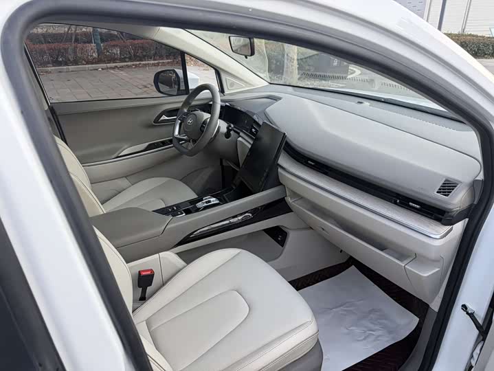 Фото 9 - Hyundai Custo