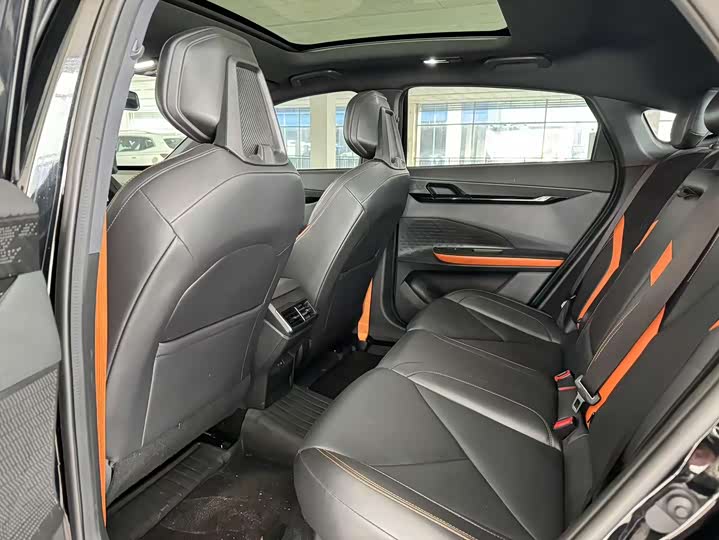 Фото 5 - Changan UNI-V