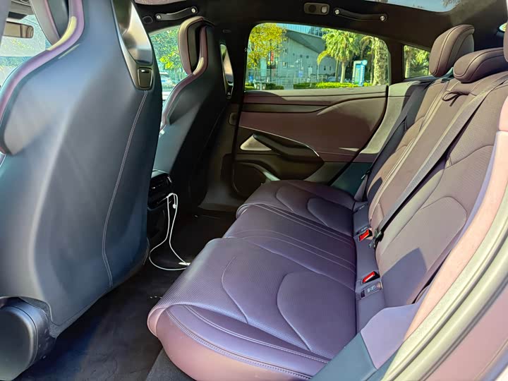 Фото 6 - Xiaomi SU7