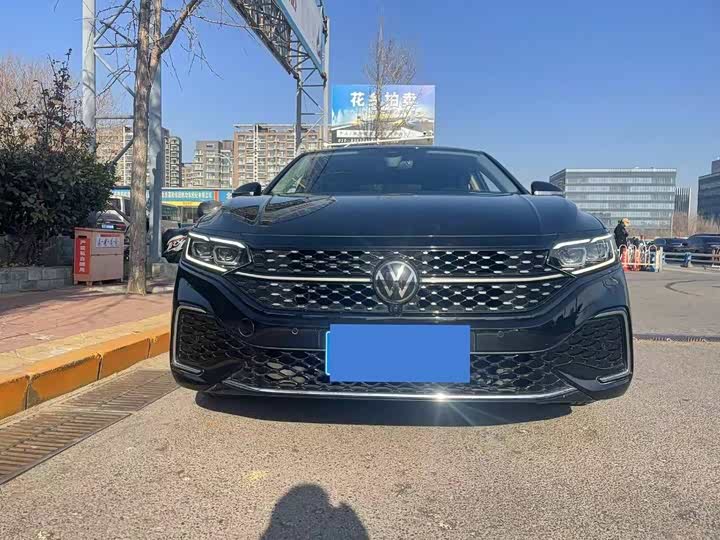 Фото 3 - Volkswagen Passat