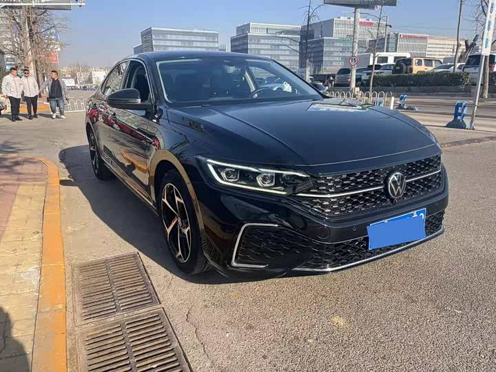 Фото 4 - Volkswagen Passat