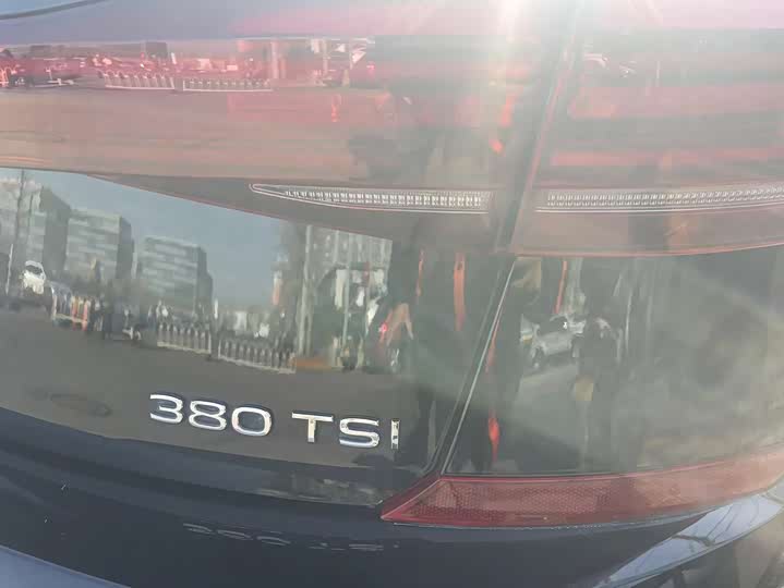 Фото 8 - Volkswagen Passat