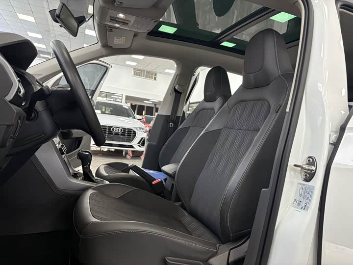 Фото 8 - Volkswagen T-Cross