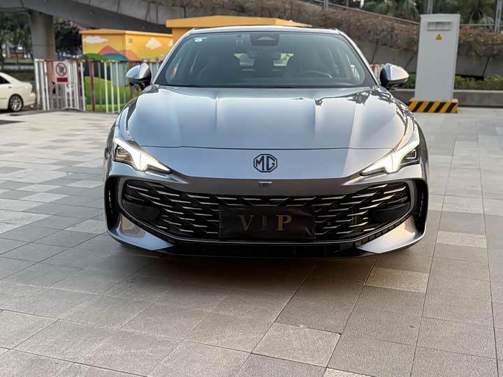 Фото 2 - MG Motor 7