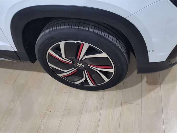 Фото 6 - Volkswagen Tharu