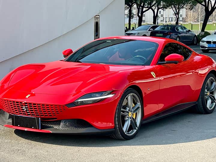 Фото 1 - Ferrari Roma