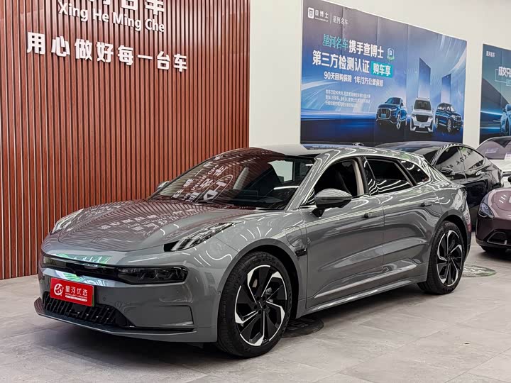 Фото 1 - Zeekr 001