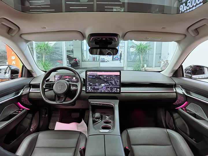 Фото 10 - Zeekr 001