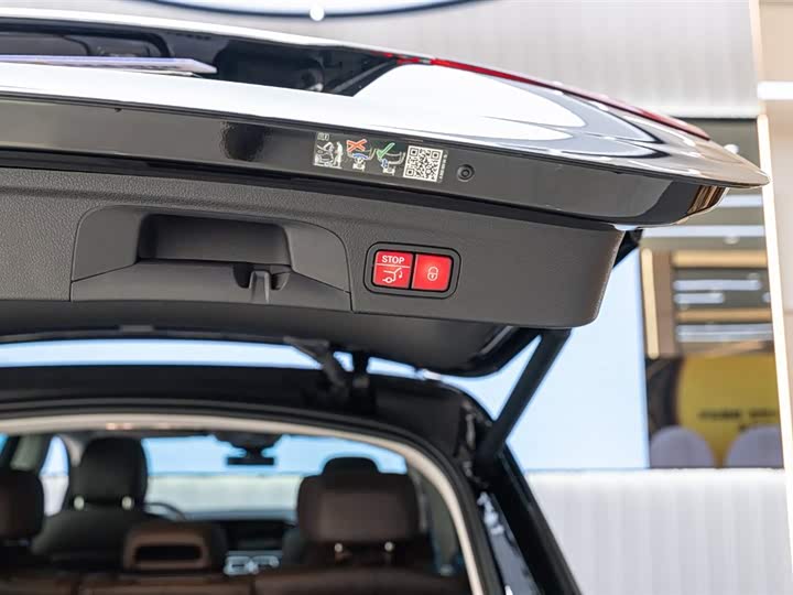 Фото 10 - Mercedes-Benz GLE-Class