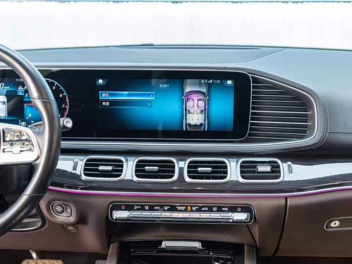 Фото 13 - Mercedes-Benz GLE-Class