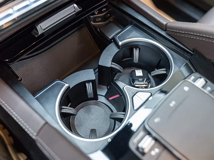 Фото 22 - Mercedes-Benz GLE-Class