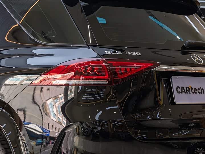 Фото 7 - Mercedes-Benz GLE-Class