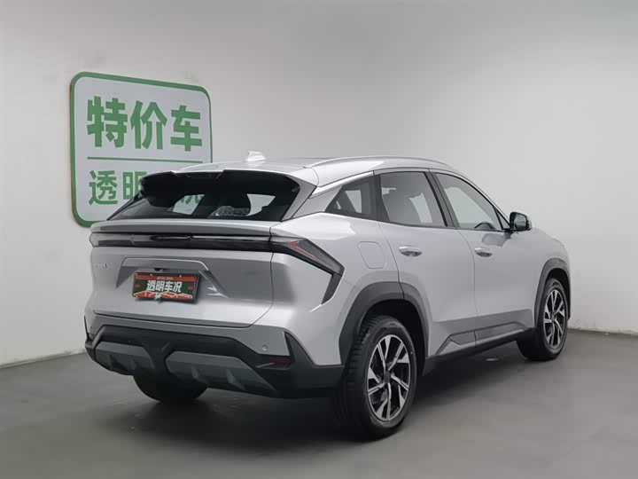 Фото 2 - Geely Galaxy L7