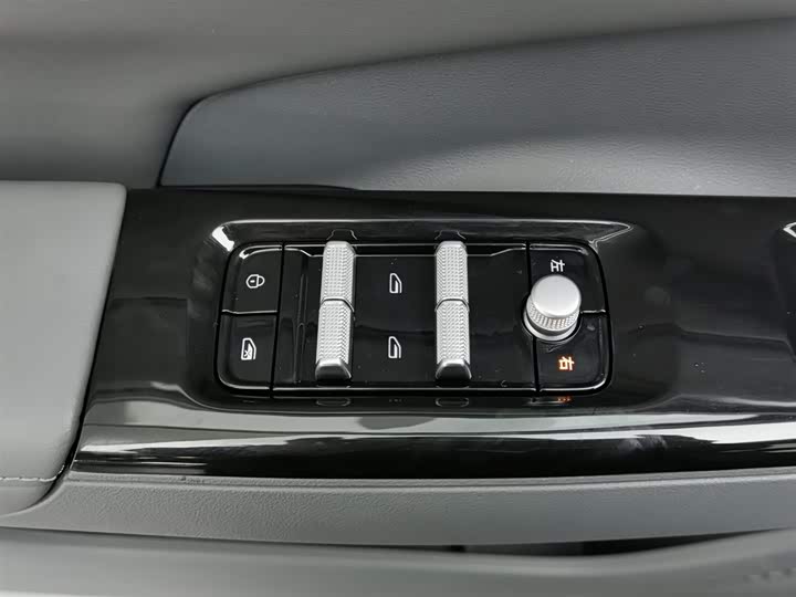 Фото 9 - Geely Galaxy L7