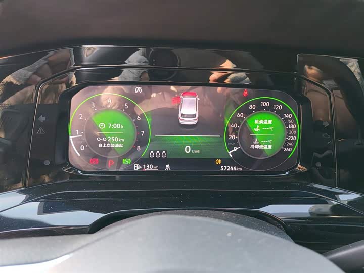 Фото 12 - Volkswagen Golf