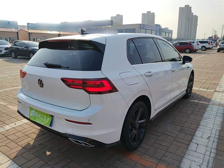 Фото 7 - Volkswagen Golf