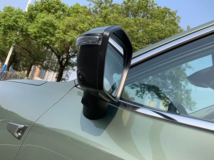 Фото 13 - Ford Equator Hybrid