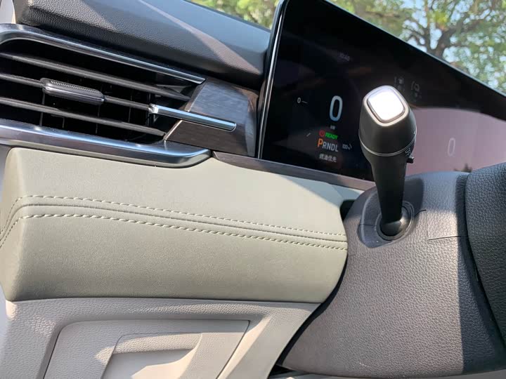 Фото 23 - Ford Equator Hybrid