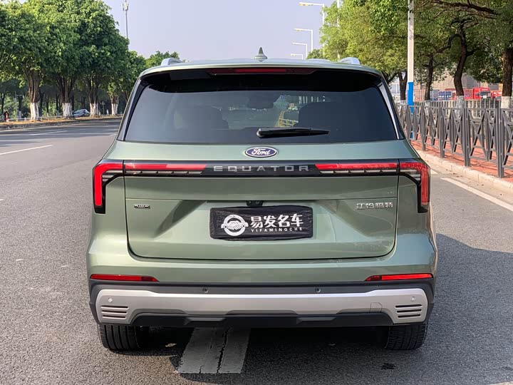 Фото 5 - Ford Equator Hybrid