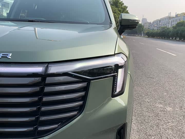 Фото 9 - Ford Equator Hybrid