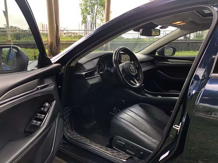 Фото 8 - Mazda Atenza