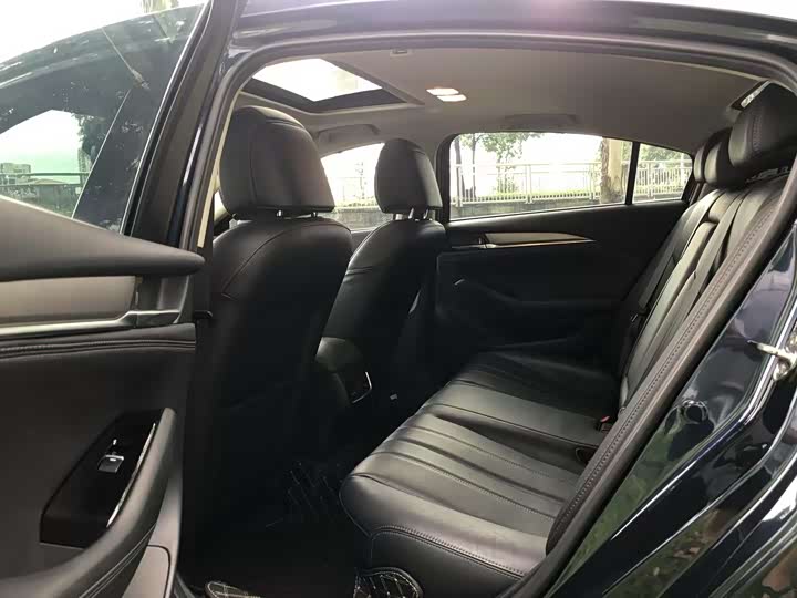 Фото 9 - Mazda Atenza