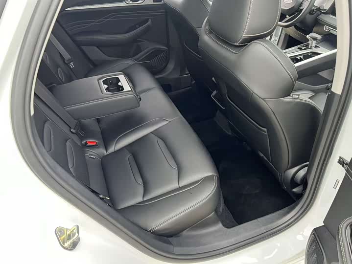 Фото 14 - Geely Preface