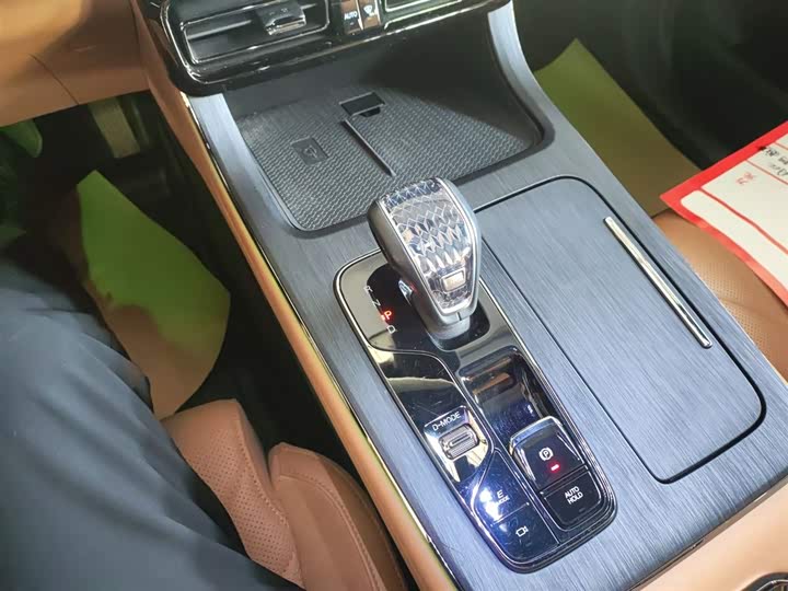 Фото 14 - GAC Trumpchi ES9