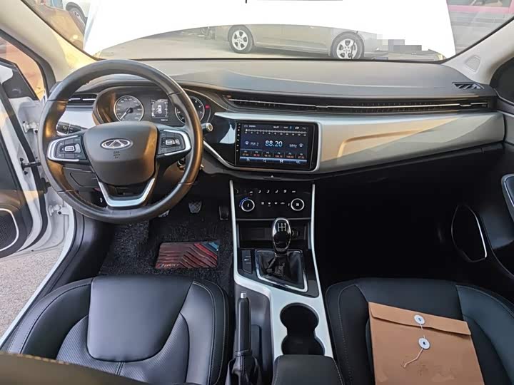 Фото 10 - Chery Arrizo 5