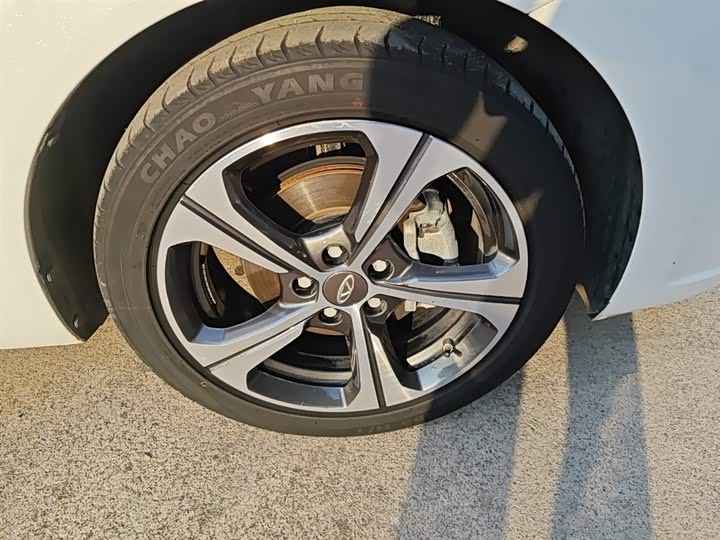 Фото 26 - Chery Arrizo 5