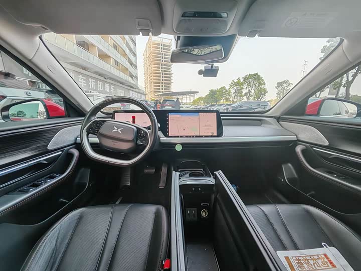 Фото 9 - XPeng P7