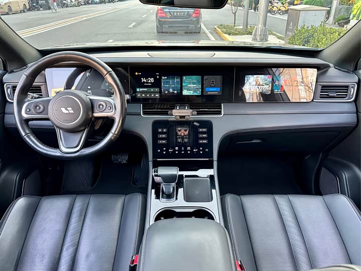 Фото 7 - LiXiang One