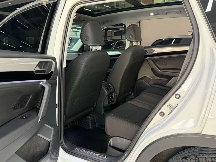 Фото 5 - Volkswagen Tayron