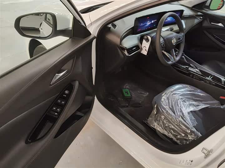 Фото 16 - Buick Verano