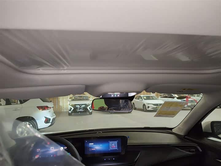 Фото 18 - Buick Verano