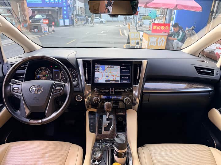 Фото 6 - Toyota Alphard